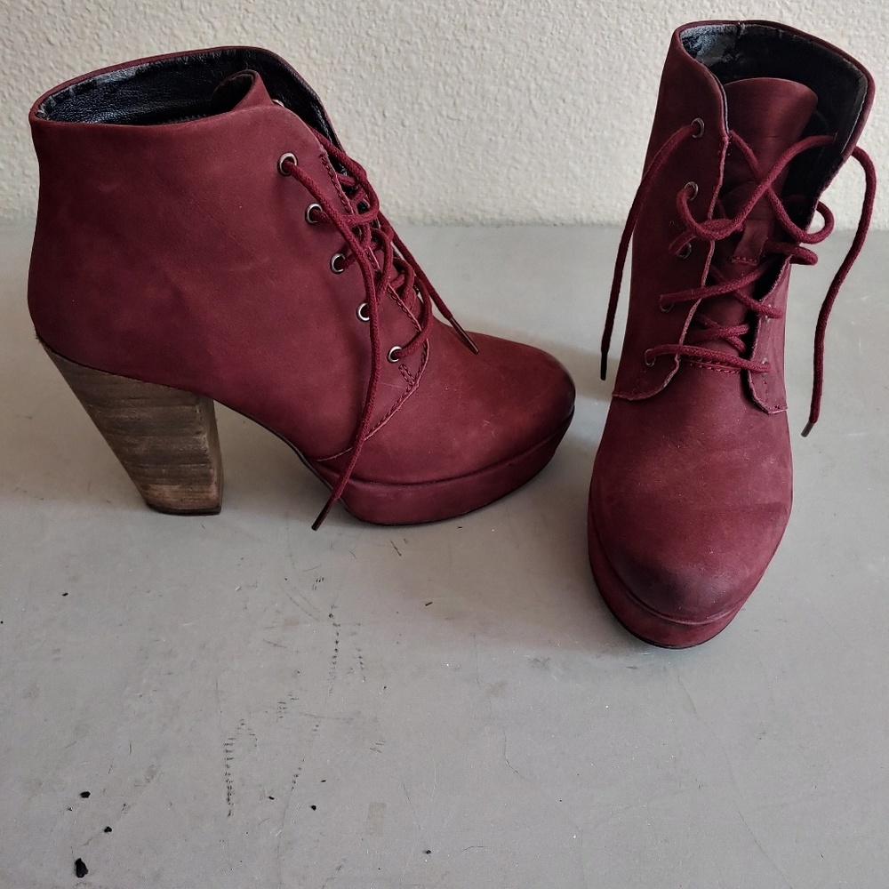 Steve Madden Raspy